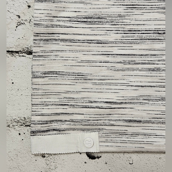 Lululemon Vinyasa Scarf Black White & Gray - Picture 8 of 8